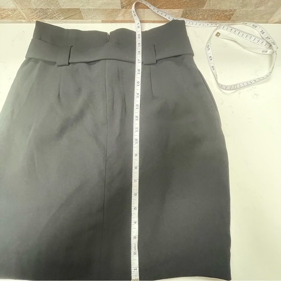 EXPRESS tulip style mini skirt w belt black Sz 8 - Picture 15 of 15